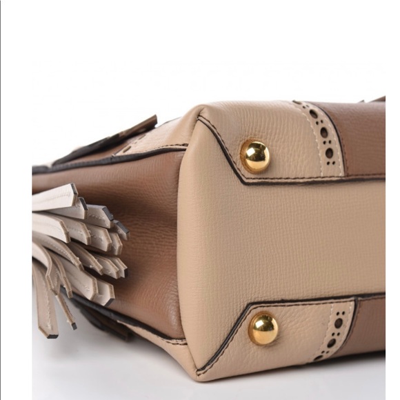 Burberry Brogue Banner Tote. Exclusive to Selfridges London and Neiman Marcus - Picture 5 of 11